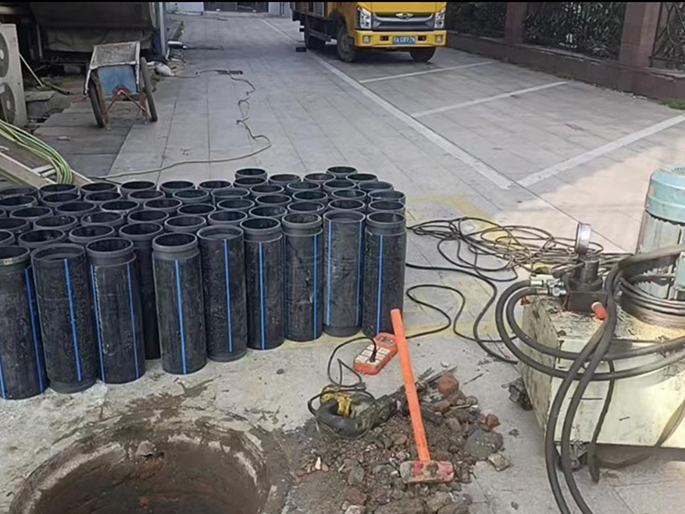 兴山PE置换管厂家 DN315置换管 非开挖管短管置换